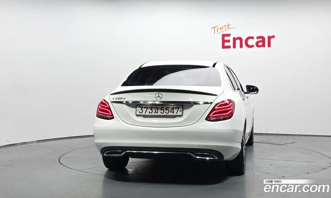 Mercedes-Benz C-Class 2017 2.1 гидро, фото 4 Mercedes-Benz C-Class 2017 2.1 гидро, фото 4