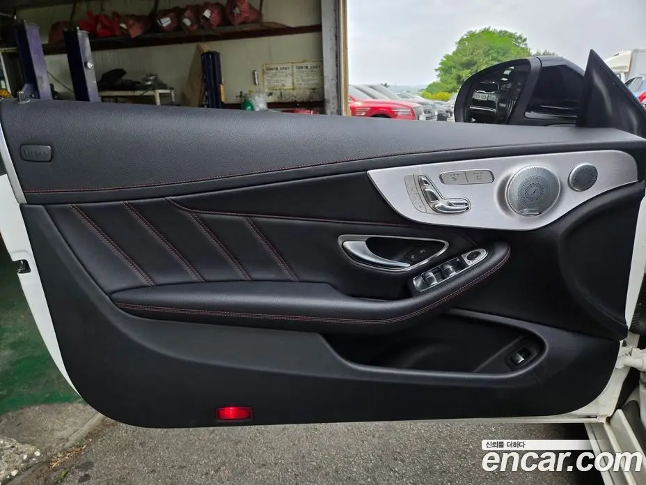 Mercedes-Benz C-Class 2018 3.0 гидро, фото 8 Mercedes-Benz C-Class 2018 3.0 гидро, фото 8