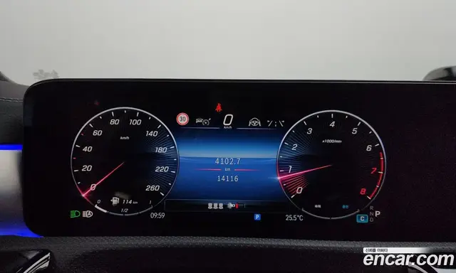 Mercedes-Benz CLA-Class 2024 2.0 гидро, миниатюра 11