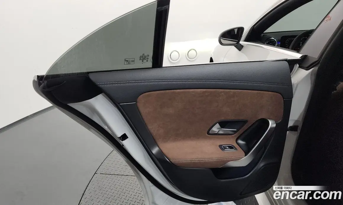 Mercedes-Benz CLA-Class 2024 2.0 гидро, фото 15