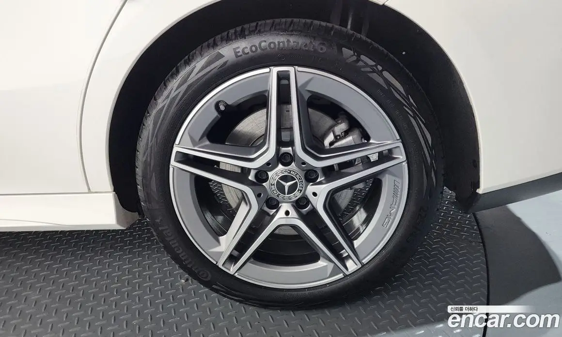 Mercedes-Benz CLA-Class 2024 2.0 гидро, фото 7