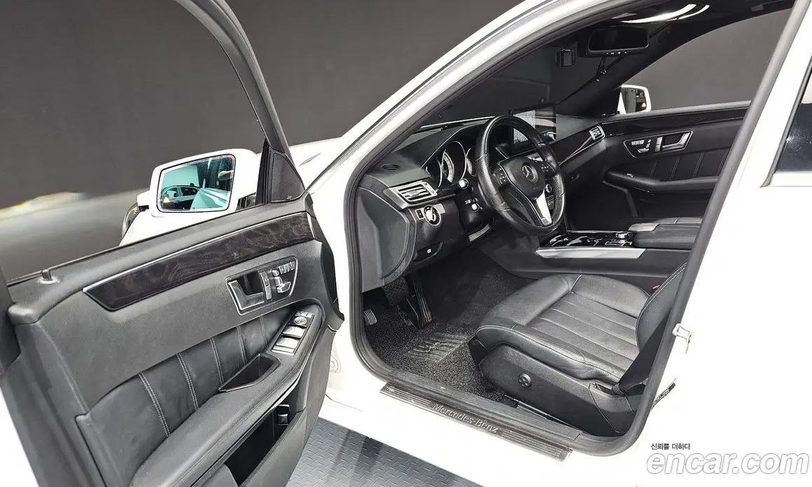 Mercedes-Benz E-Class 2015 3.5 гидро, фото 10 Mercedes-Benz E-Class 2015 3.5 гидро, фото 10