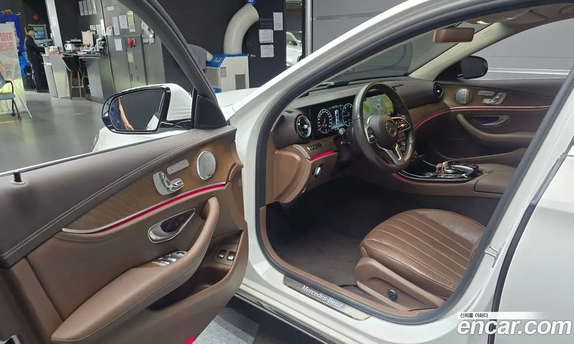 Mercedes-Benz E-Class 2020 2.0 гидро, фото 13
