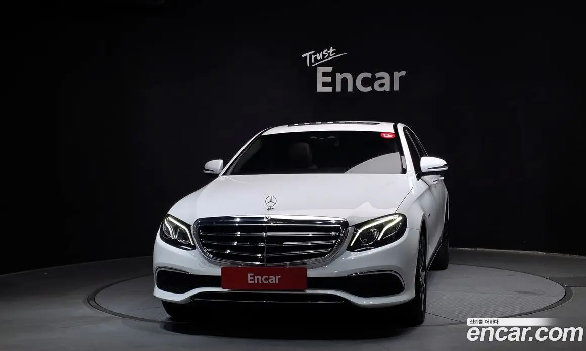 Mercedes-Benz E-Class 2020 2.0 гидро, фото 3