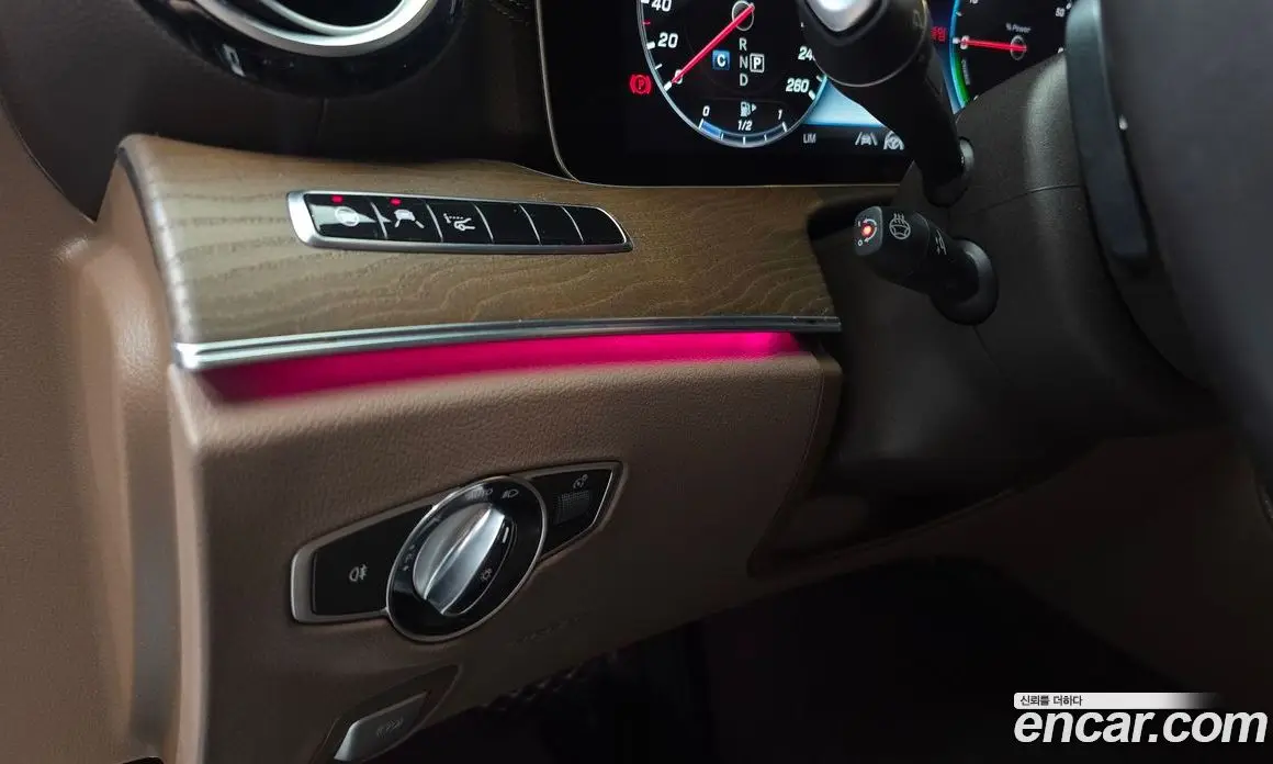 Mercedes-Benz E-Class 2020 2.0 гидро, фото 25