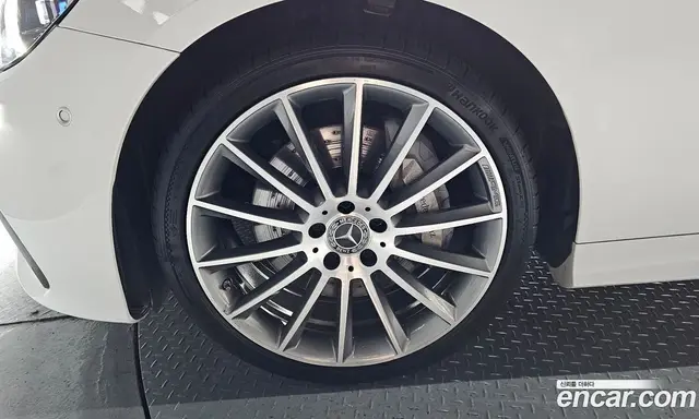 Mercedes-Benz E-Class 2021 3.0 гидро, миниатюра 5 Mercedes-Benz E-Class 2021 3.0 гидро, миниатюра 5