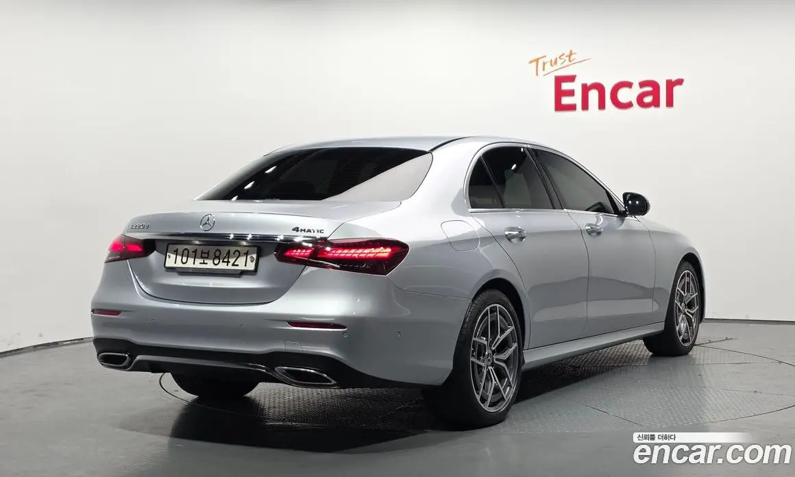 Mercedes-Benz E-Class 2022 1.9 гидро, фото 2 Mercedes-Benz E-Class 2022 1.9 гидро, фото 2