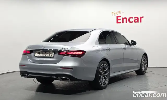 Mercedes-Benz E-Class 2022 1.9 гидро, миниатюра 2 Mercedes-Benz E-Class 2022 1.9 гидро, миниатюра 2