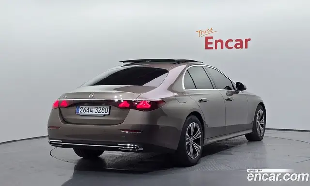 Mercedes-Benz E-Class 2025 2.0 гидро, миниатюра 2 Mercedes-Benz E-Class 2025 2.0 гидро, миниатюра 2