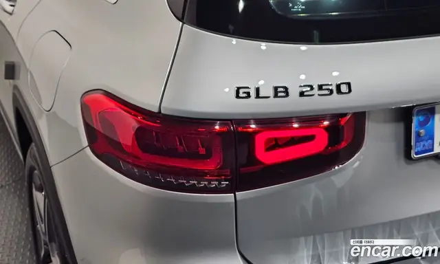 Mercedes-Benz GLB-Class 2020 2.0 гидро, миниатюра 9 Mercedes-Benz GLB-Class 2020 2.0 гидро, миниатюра 9