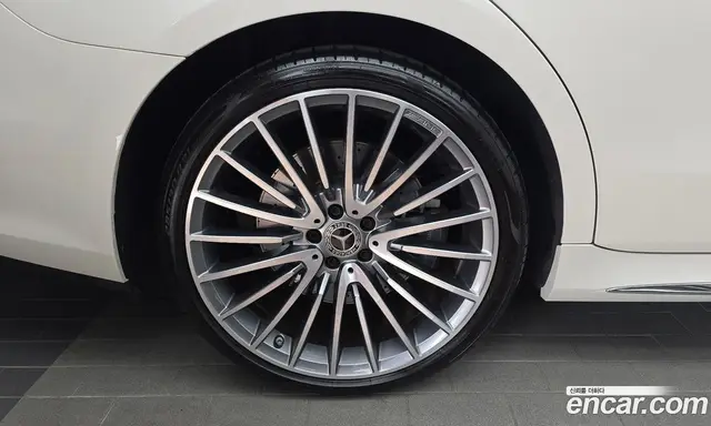 Mercedes-Benz S-Class 2023 3.0 гидро, миниатюра 5 Mercedes-Benz S-Class 2023 3.0 гидро, миниатюра 5