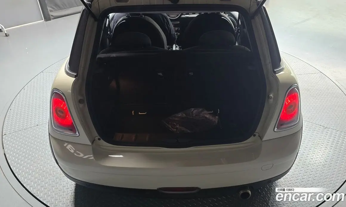 Mini Cooper 2010 1.6 автомат (гидро), фото 20
