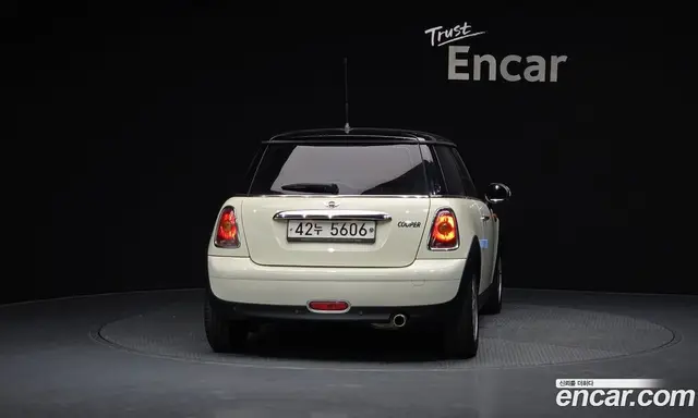 Mini Cooper 2010 1.6 автомат (гидро), миниатюра 4