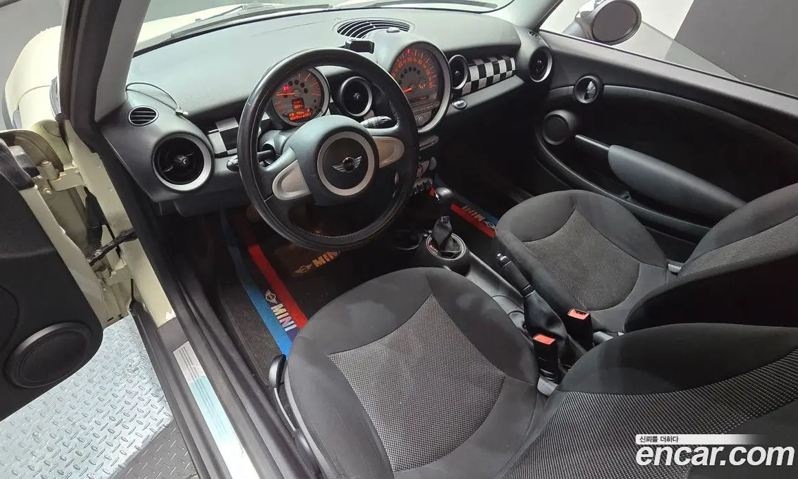 Mini Cooper 2010 1.6 автомат (гидро), фото 7