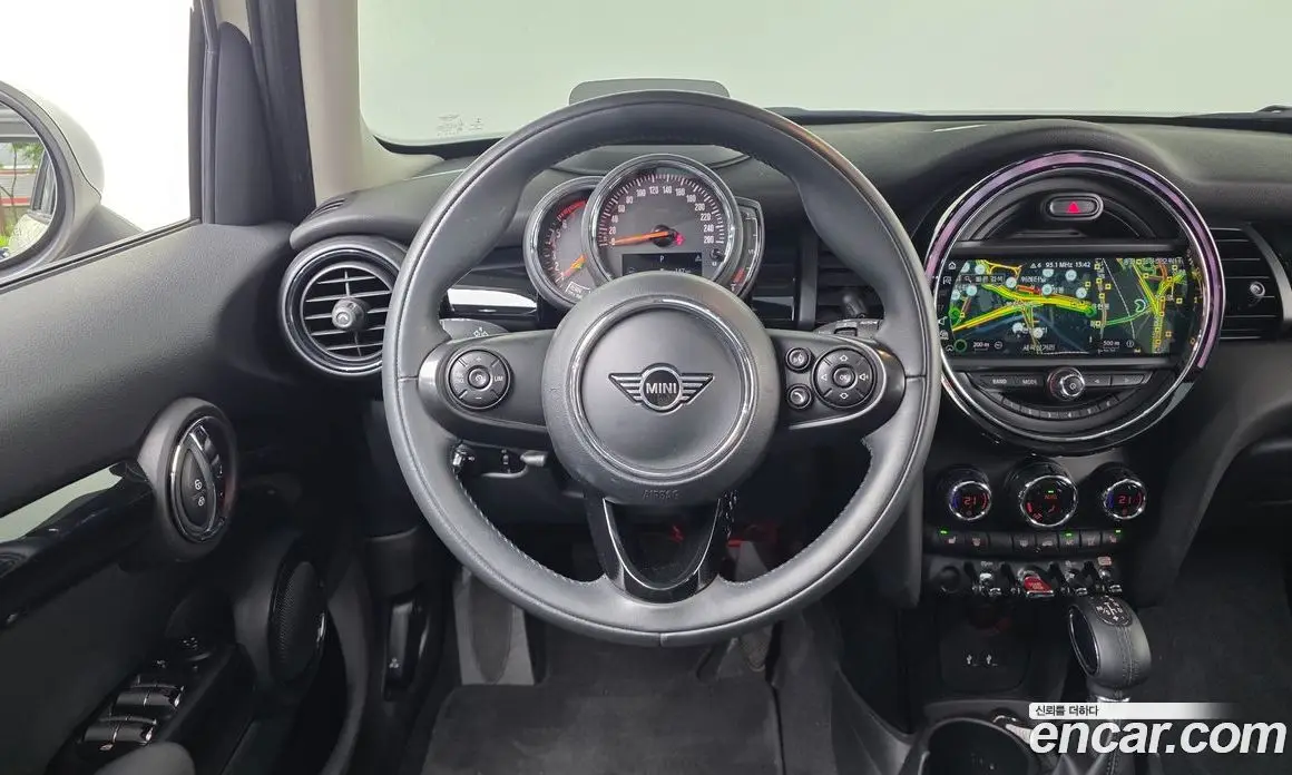 Mini Cooper 2019 1.5 автомат (гидро), фото 29