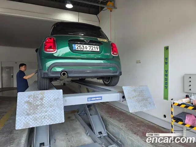 Mini Cooper 2022 1.5 автомат (гидро), миниатюра 2