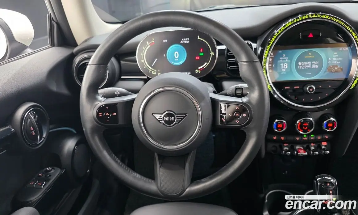 Mini Cooper 2023 1.5 автомат (гидро), фото 17