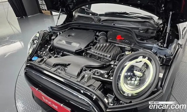 Mini Cooper 2023 1.5 автомат (гидро), миниатюра 5