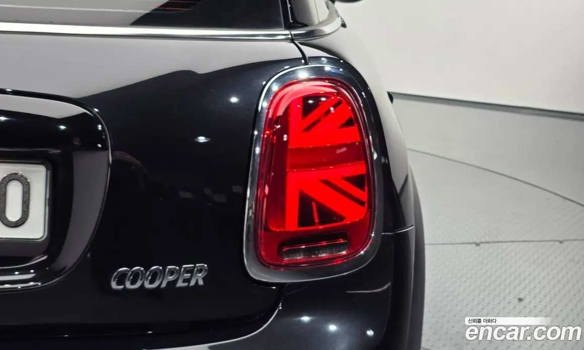 Mini Cooper 2023 1.5 автомат (гидро), фото 8