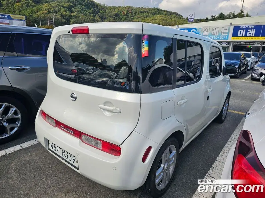 Nissan Cube 2013 1.8 автомат (гидро), фото 2 Nissan Cube 2013 1.8 автомат (гидро), фото 2