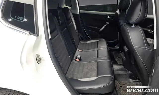 Peugeot 2008 2017 1.6 автомат (гидро), миниатюра 11