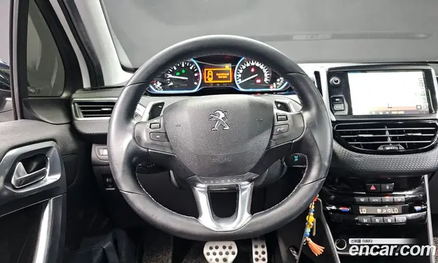 Peugeot 2008 2017 1.6 автомат (гидро), миниатюра 12