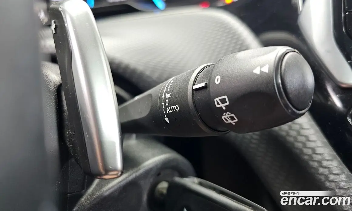 Peugeot 2008 2017 1.6 автомат (гидро), фото 20