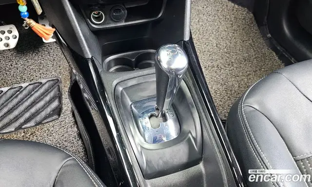 Peugeot 2008 2017 1.6 автомат (гидро), миниатюра 9
