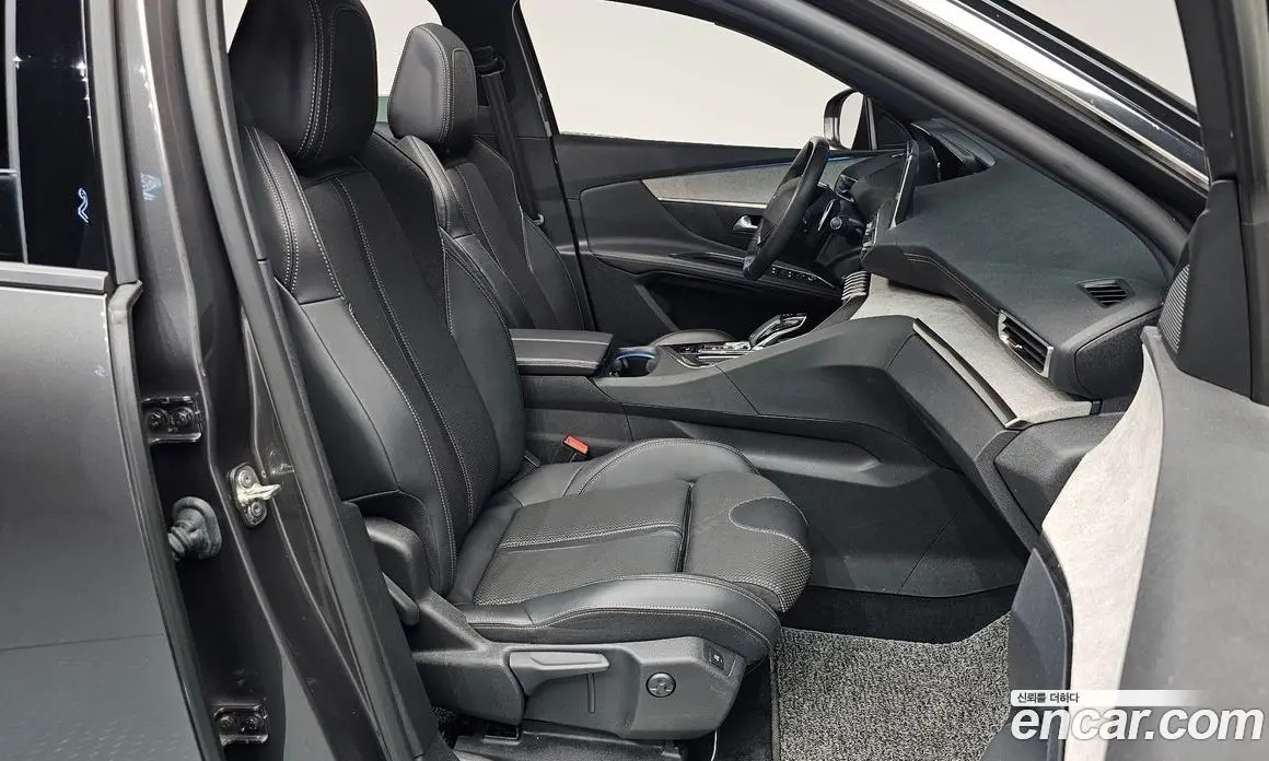 Peugeot 3008 2022 1.2 автомат (гидро), фото 15