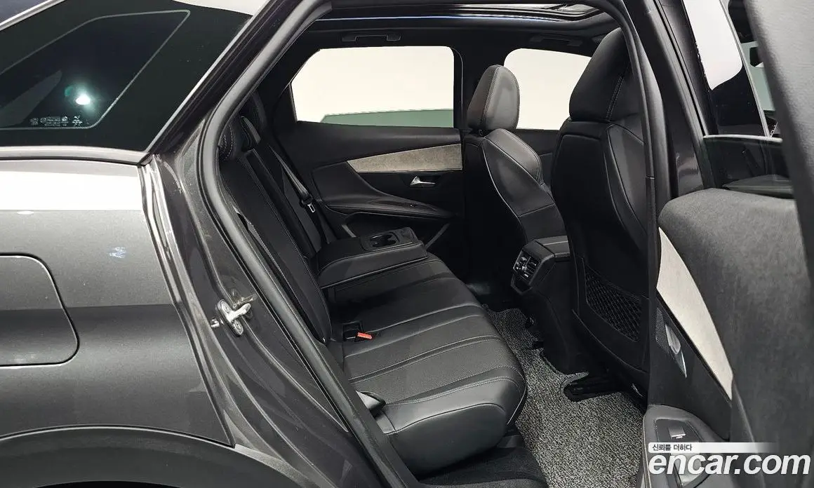 Peugeot 3008 2022 1.2 автомат (гидро), фото 16