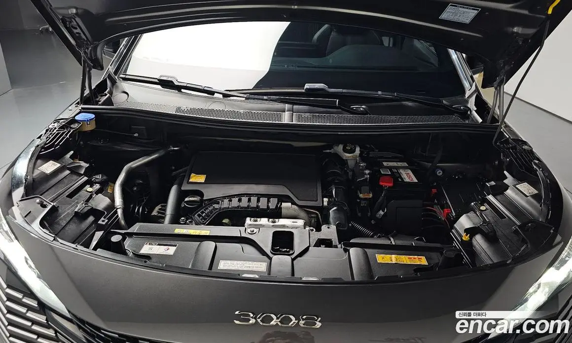 Peugeot 3008 2022 1.2 автомат (гидро), фото 5