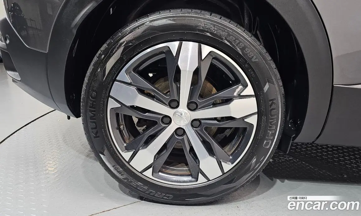 Peugeot 3008 2022 1.2 автомат (гидро), фото 6