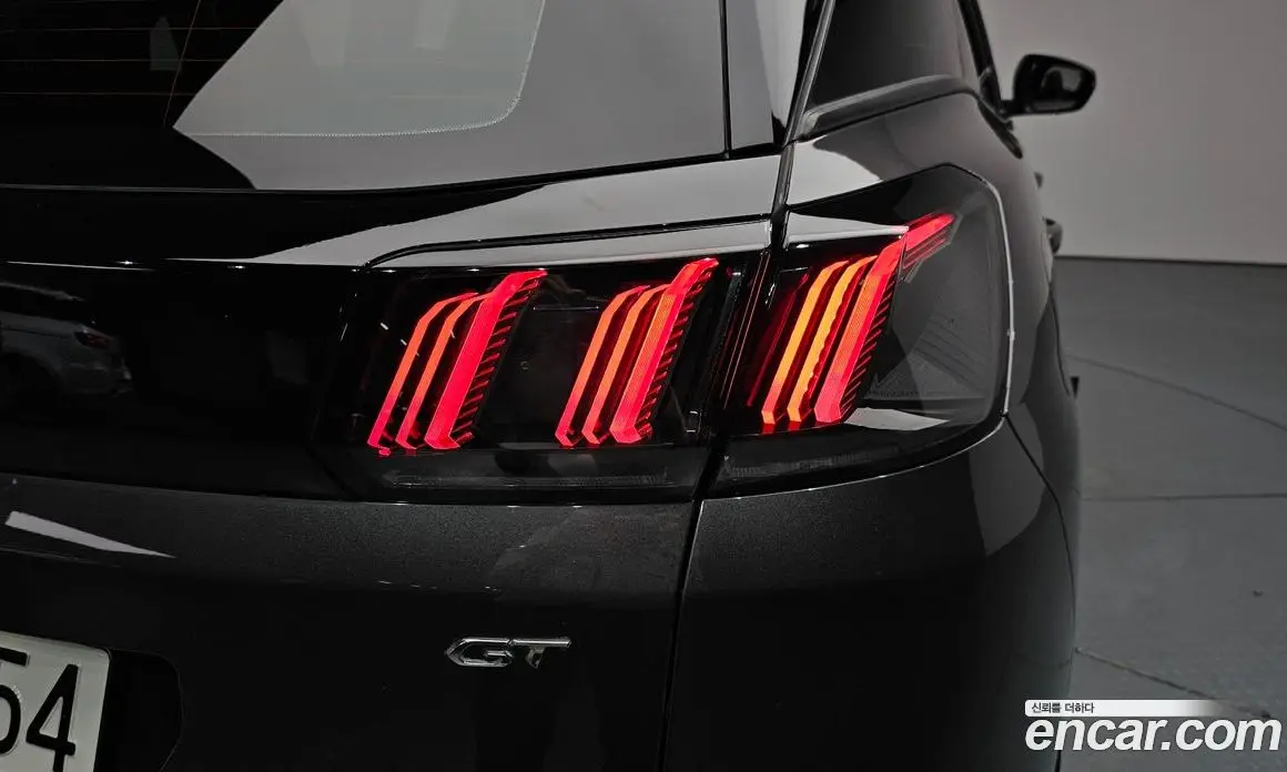 Peugeot 3008 2022 1.2 автомат (гидро), фото 8