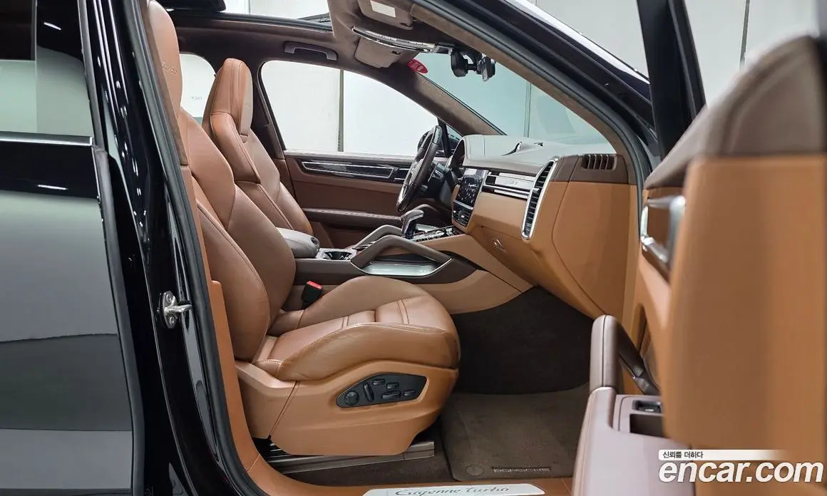 Porsche Cayenne 2022 4.0 автомат (гидро), фото 16