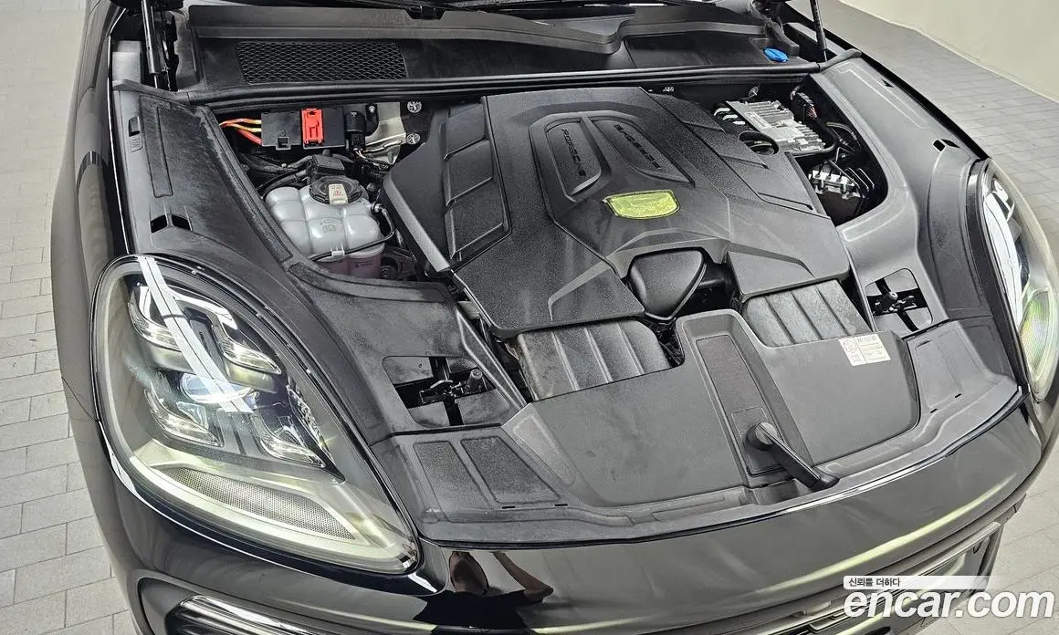 Porsche Cayenne 2023 3.0 автомат (гидро), фото 6