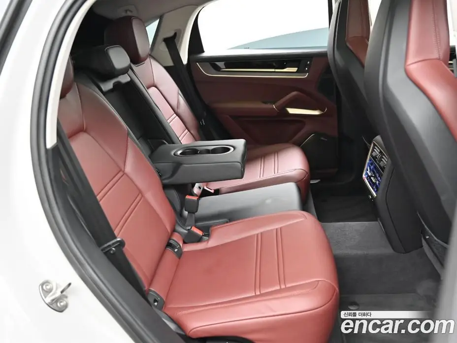 Porsche Cayenne 2025 3.0 автомат (гидро), фото 12