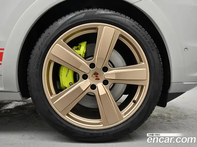 Porsche Cayenne 2025 3.0 автомат (гидро), миниатюра 5