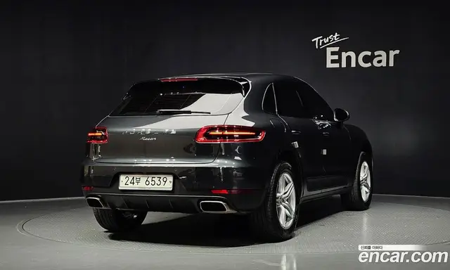 Porsche Macan 2018 2.0 автомат (гидро), миниатюра 2
