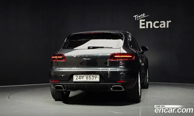 Porsche Macan 2018 2.0 автомат (гидро), миниатюра 4