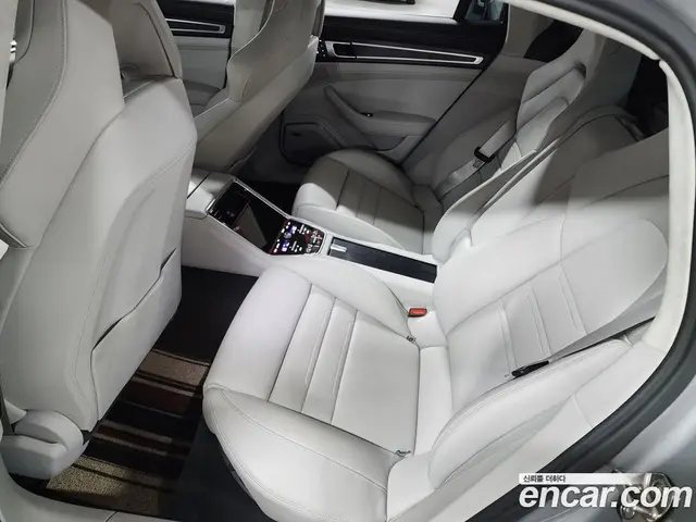 Porsche Panamera 2021 4.0 автомат (гидро), миниатюра 10