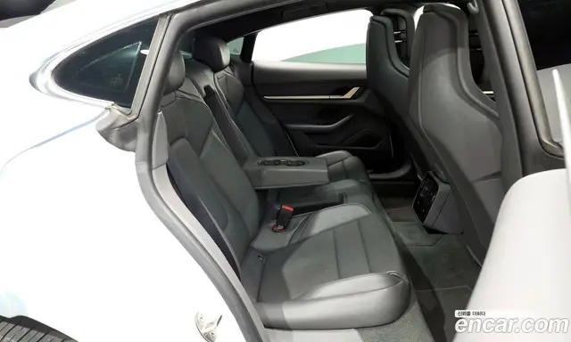Porsche Taycan 2021 0.1 автомат (гидро), миниатюра 12