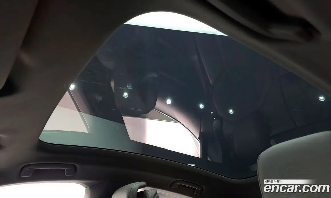 Porsche Taycan 2021 0.1 автомат (гидро), фото 18