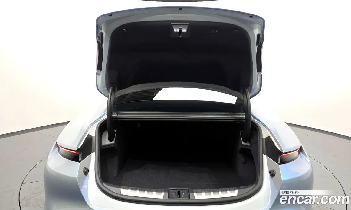 Porsche Taycan 2021 0.1 автомат (гидро), фото 20