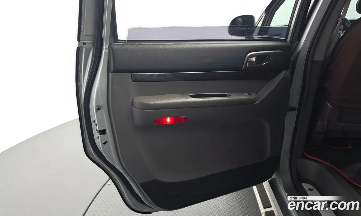 SsangYong Korando 2015 2.0 автомат (гидро), фото 15