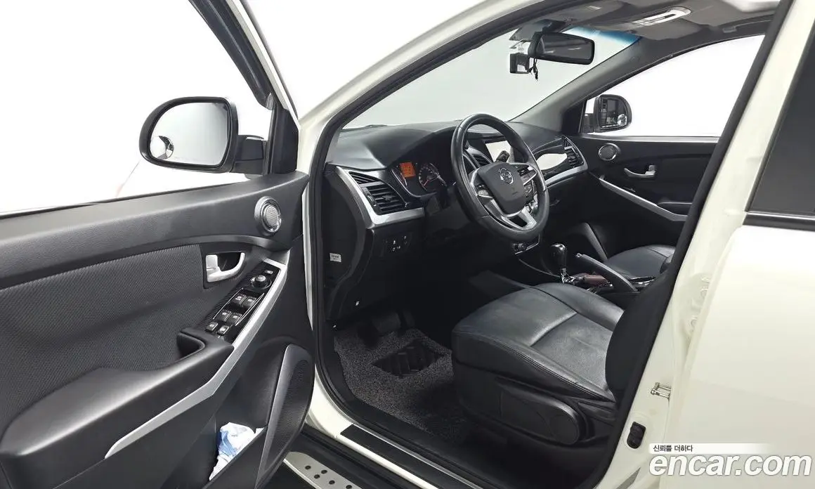 SsangYong Korando 2018 2.2 автомат (гидро), фото 13