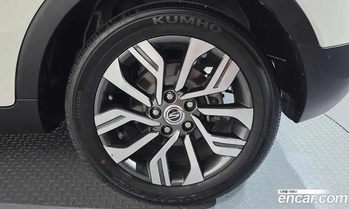 SsangYong TIBOLI 2018 1.6 автомат (гидро), фото 5