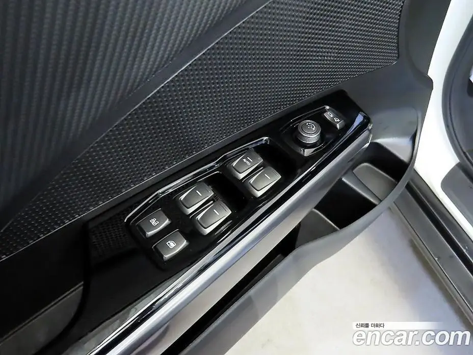 SsangYong TIBOLI 2019 1.5 автомат (гидро), фото 17