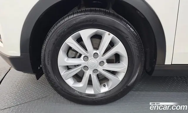 SsangYong TIBOLI 2019 1.5 автомат (гидро), миниатюра 5
