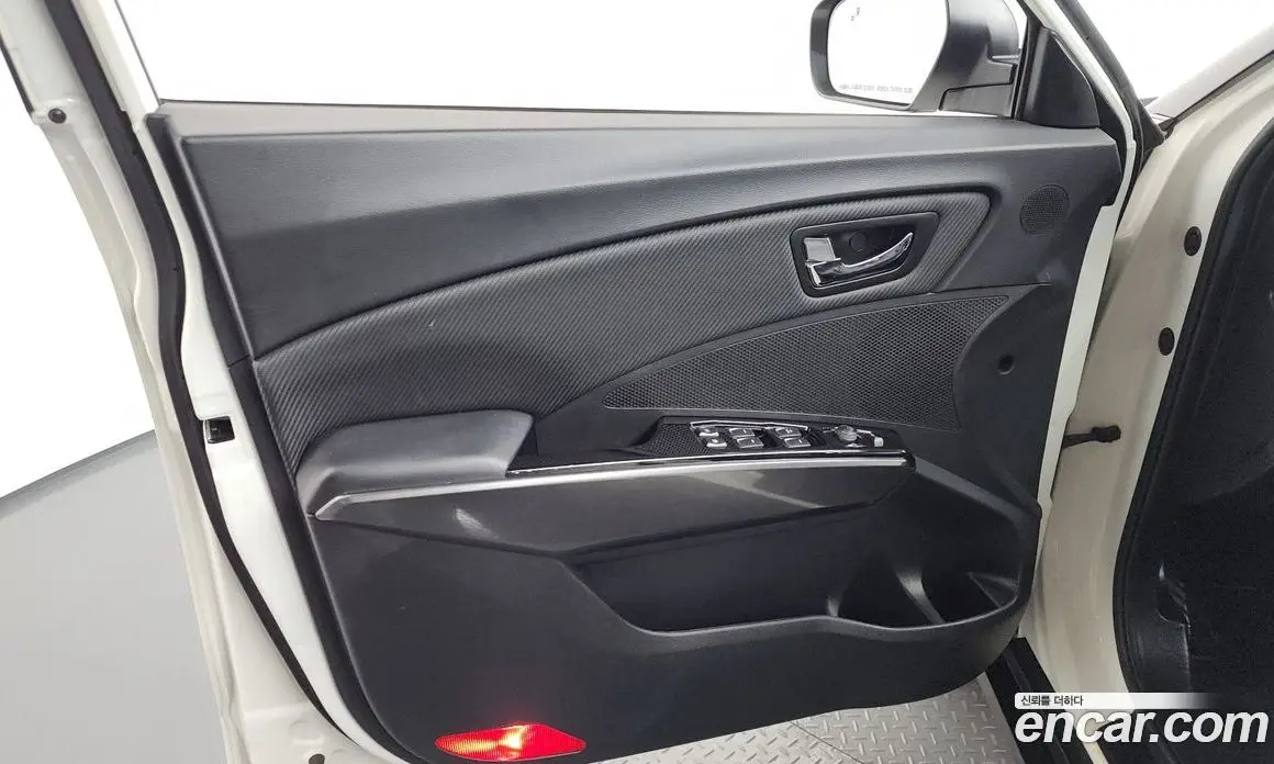 SsangYong TIBOLI 2022 1.5 автомат (гидро), фото 14