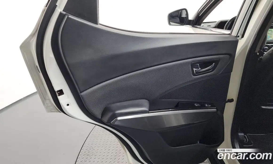 SsangYong TIBOLI 2022 1.5 автомат (гидро), фото 15